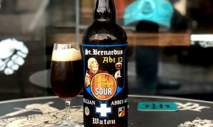 St.Bernardus Abt 12 Barrel Aged Sour flesje met glas